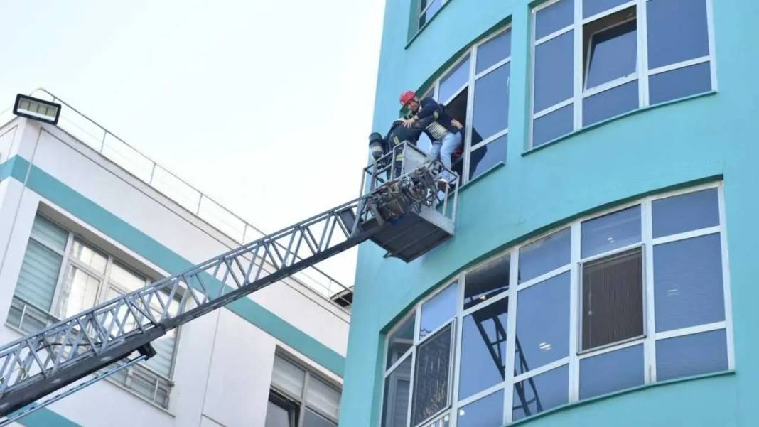 Kepez’de 5.1’lik Deprem Tatbikatı Nefes Kesti! 8